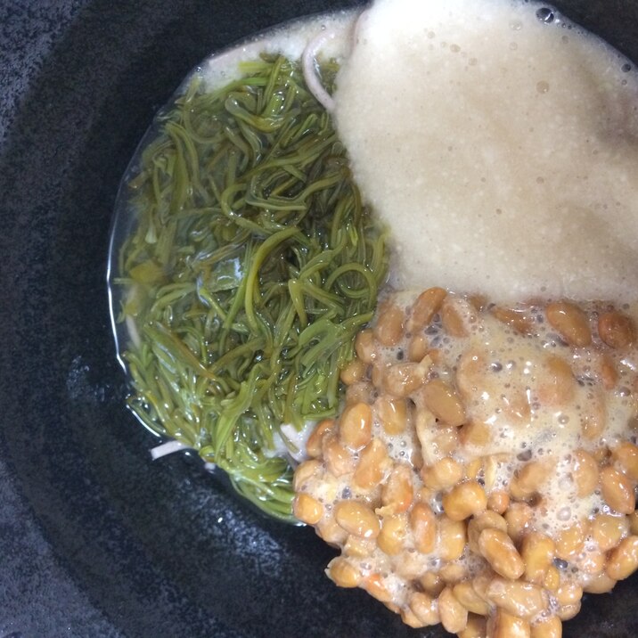 さっぱり☆３色ねばねばぶっかけ蕎麦